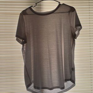 white shirt sleeve tee